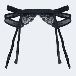 Sexy lingerie: black garter belt (Pheobe)
